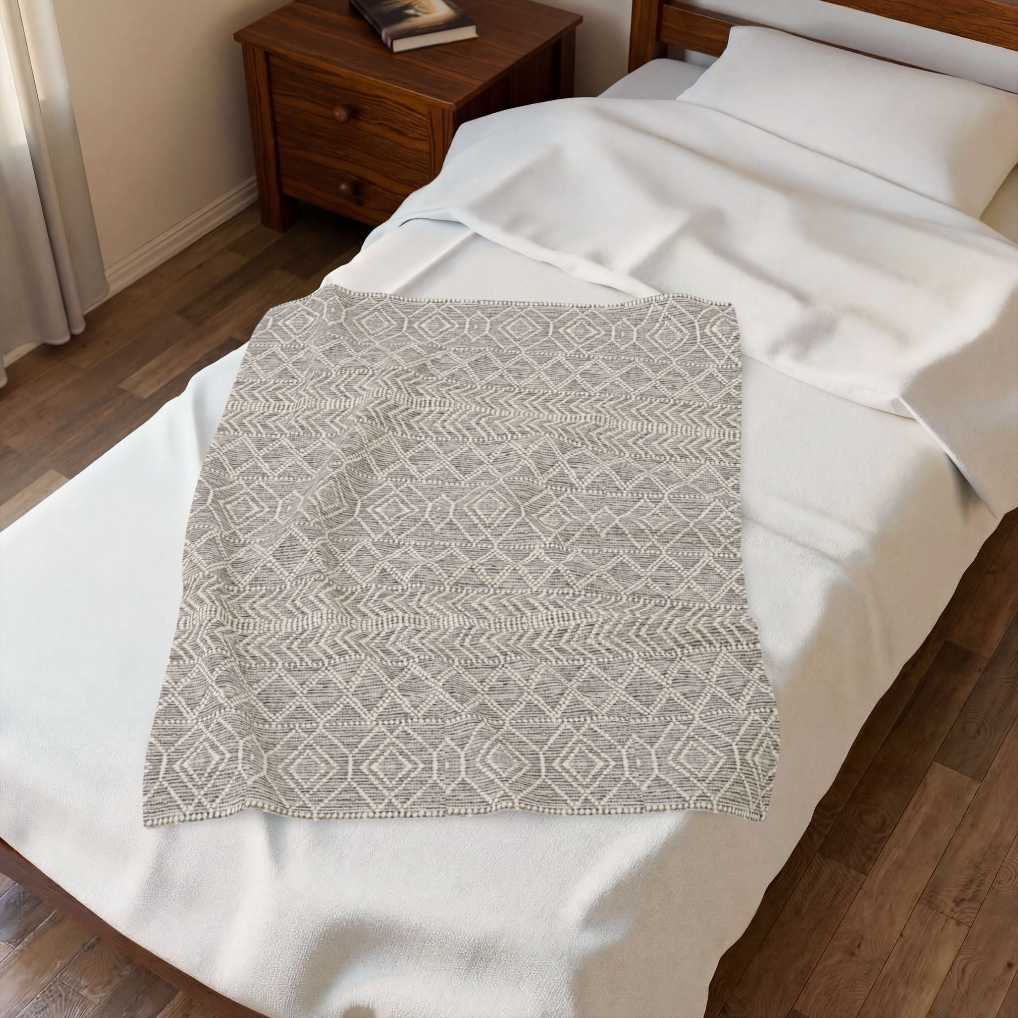 Sand & Stone Diamond Weave Velveteen Blanket | Farmhouse Heritage Ivory Throw