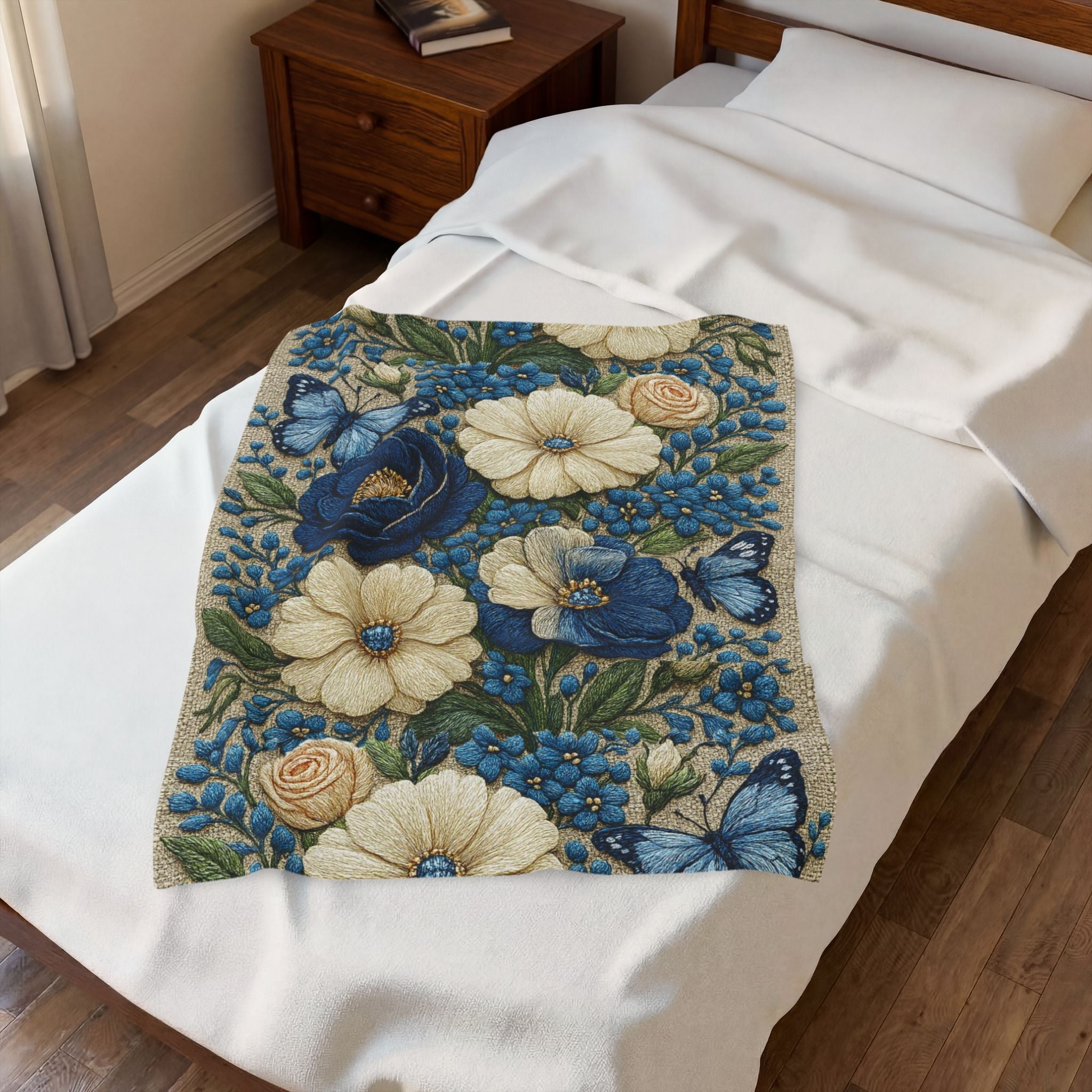 Wild Beauty Floral Velveteen Throw Blanket – Blue & Cream Botanical Design