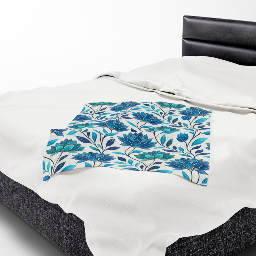 Blue Floral Velveteen Plush Blanket – Soft Lotus Pattern Throw for Cozy Home, Living Room, or Gift