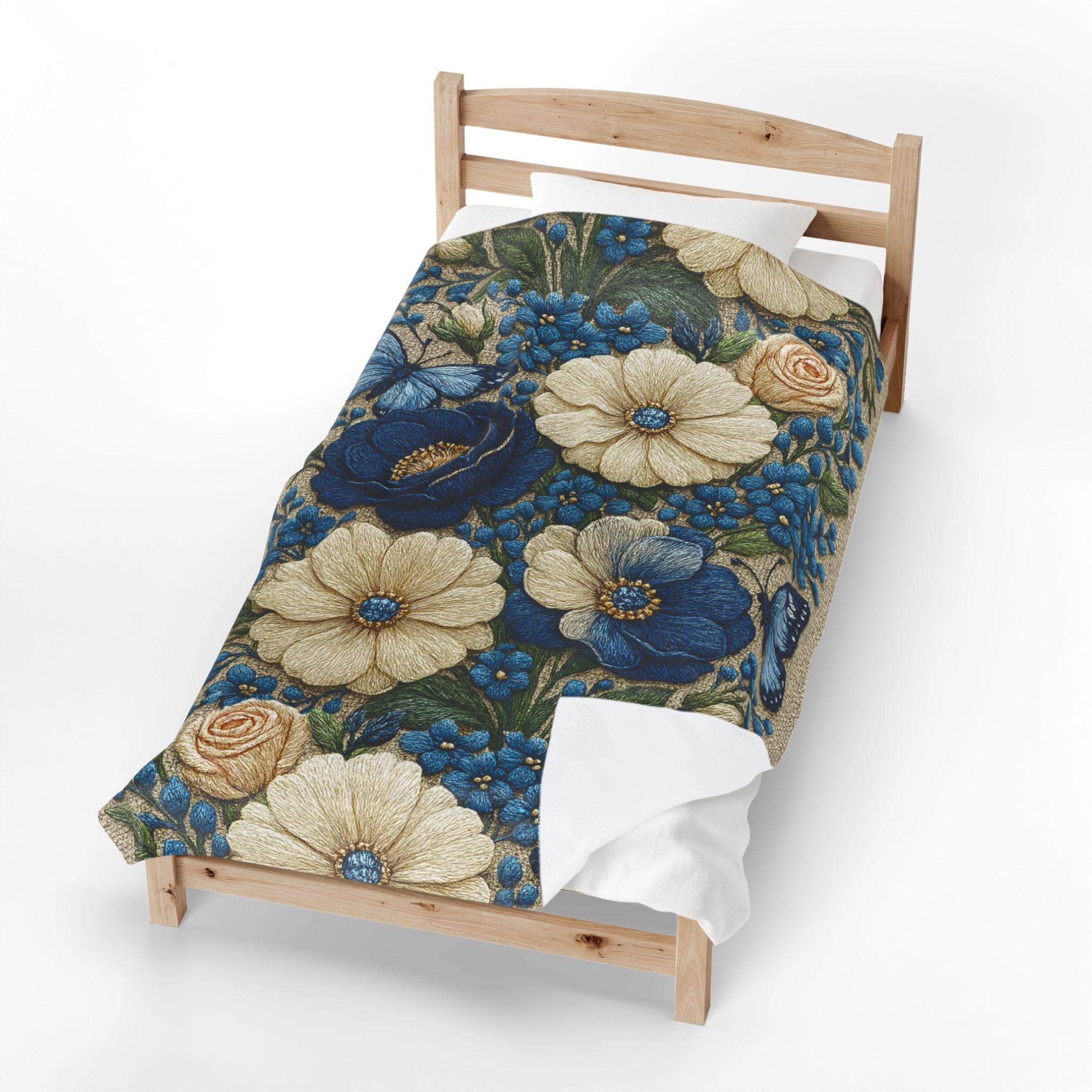 Wild Beauty Floral Velveteen Throw Blanket – Blue & Cream Botanical Design