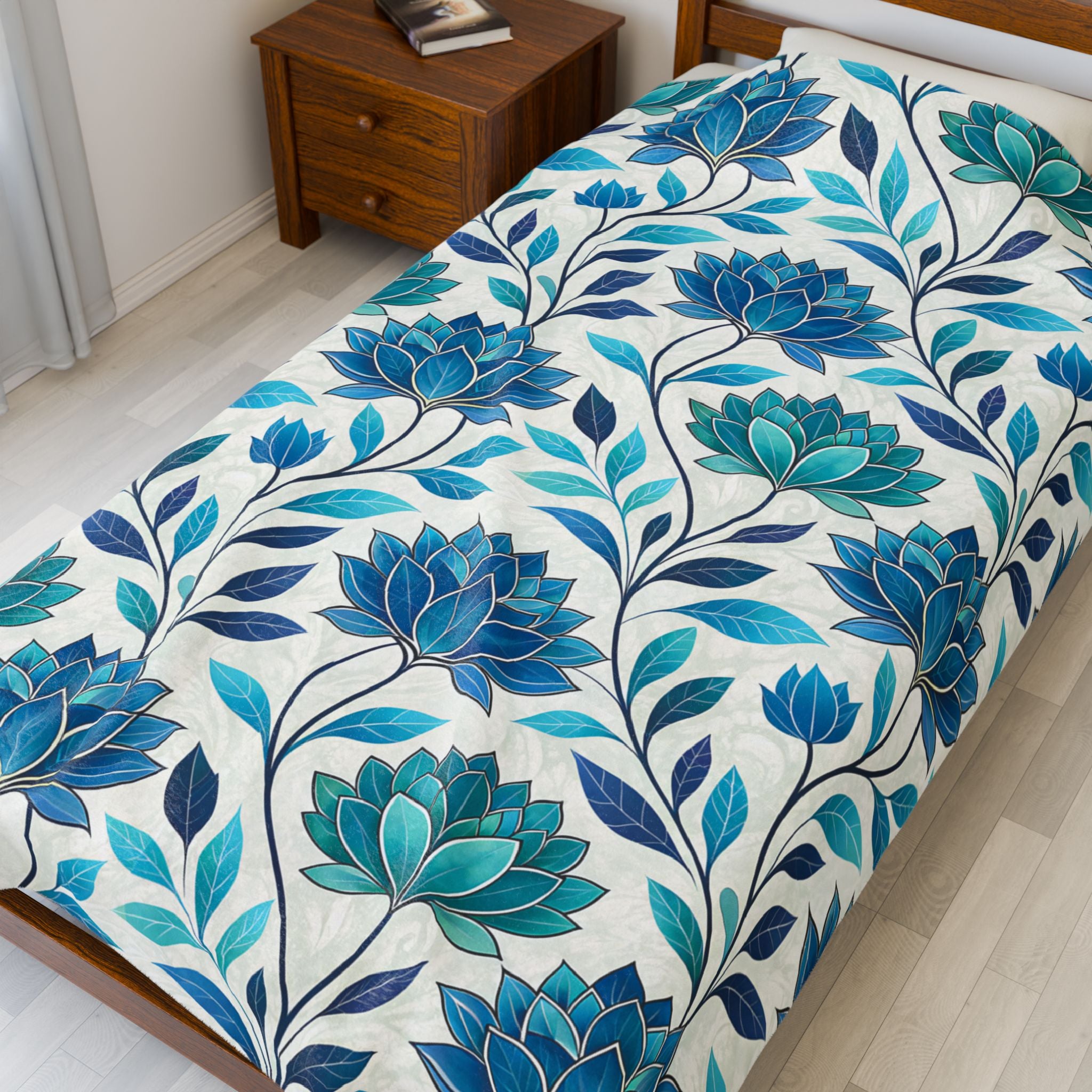 Blue Floral Velveteen Plush Blanket – Soft Lotus Pattern Throw for Cozy Home, Living Room, or Gift