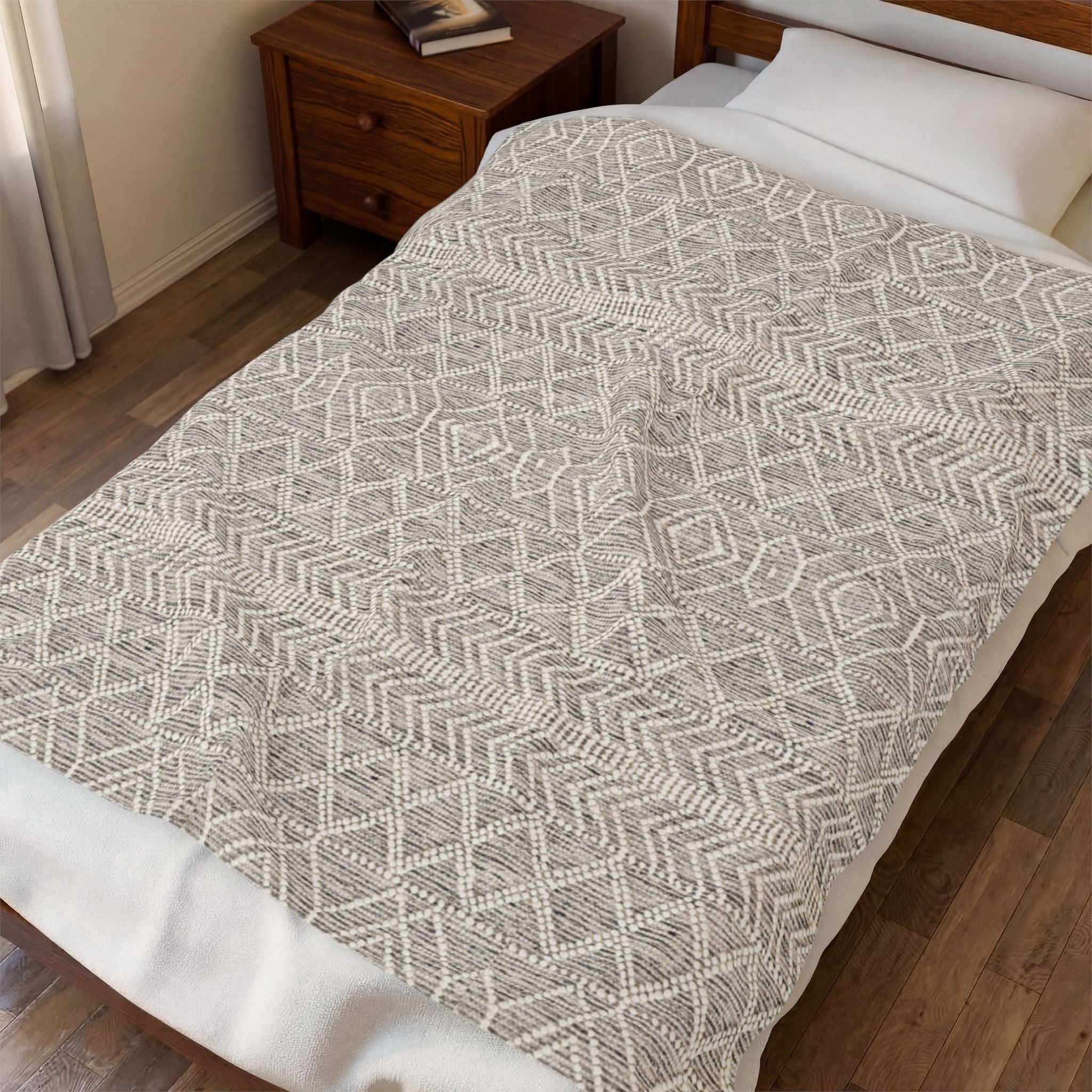 Sand & Stone Diamond Weave Velveteen Blanket | Farmhouse Heritage Ivory Throw