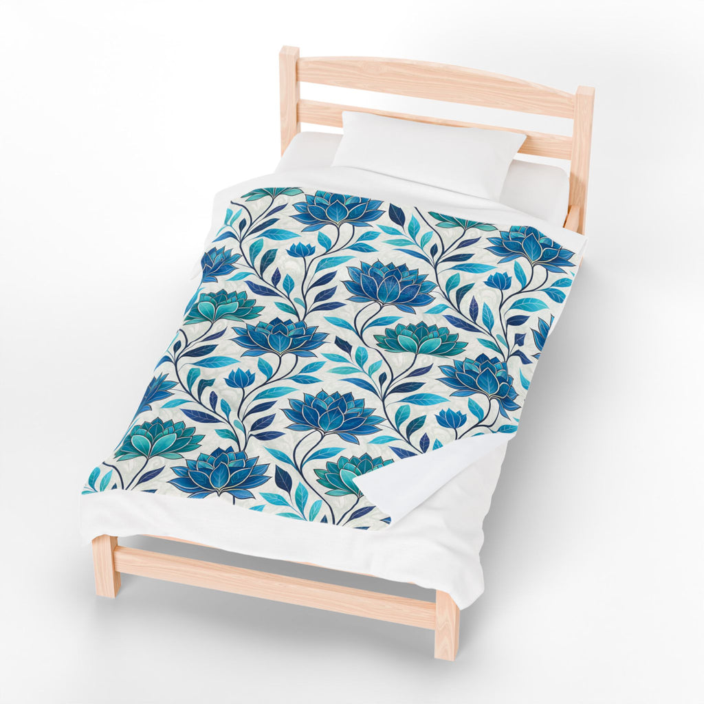 Blue Floral Velveteen Plush Blanket – Soft Lotus Pattern Throw for Cozy Home, Living Room, or Gift
