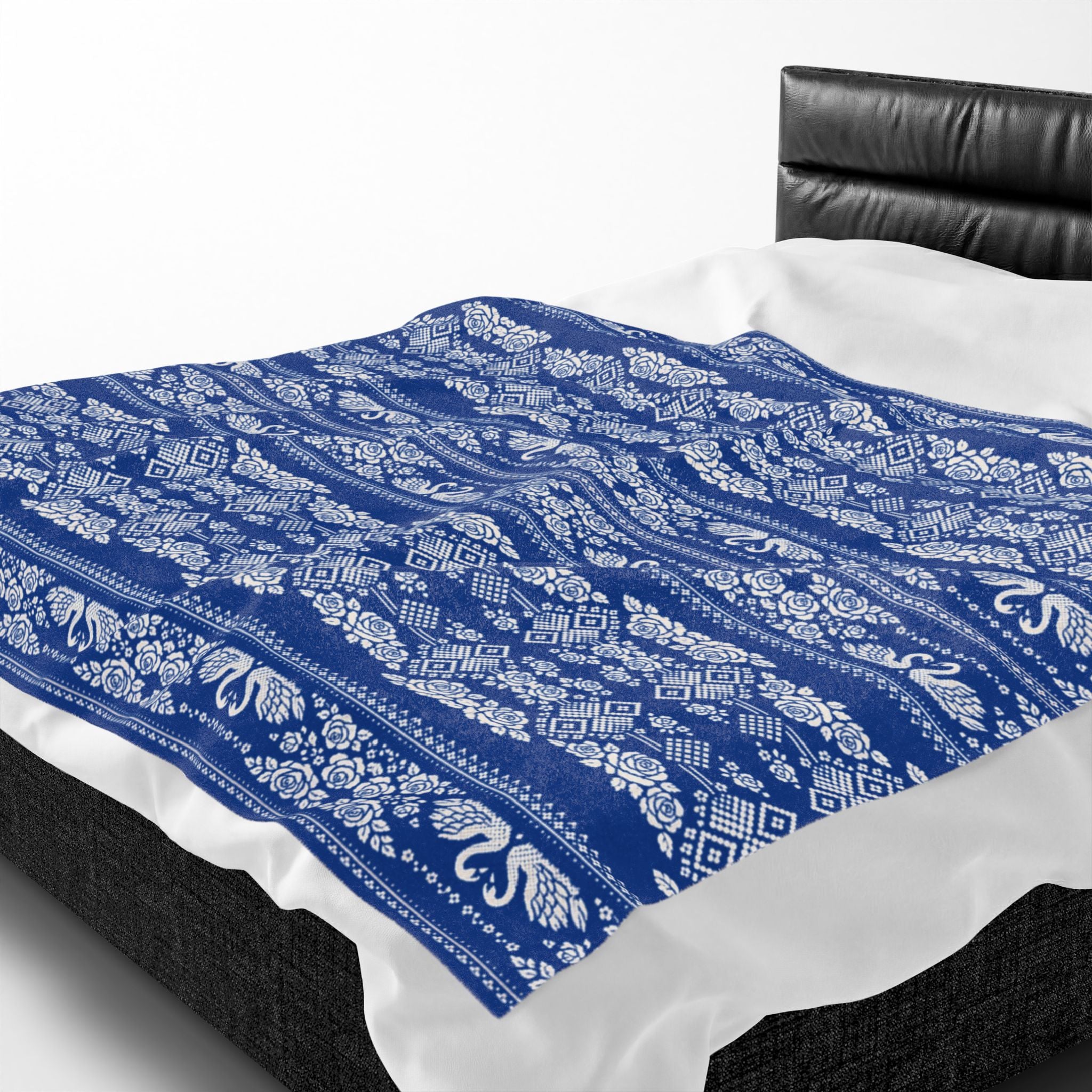 Wedding Swans Plush Blanket  Soft Velveteen Throw, Blue  White, Home Decor, Bedroom, Living room, Housewarming