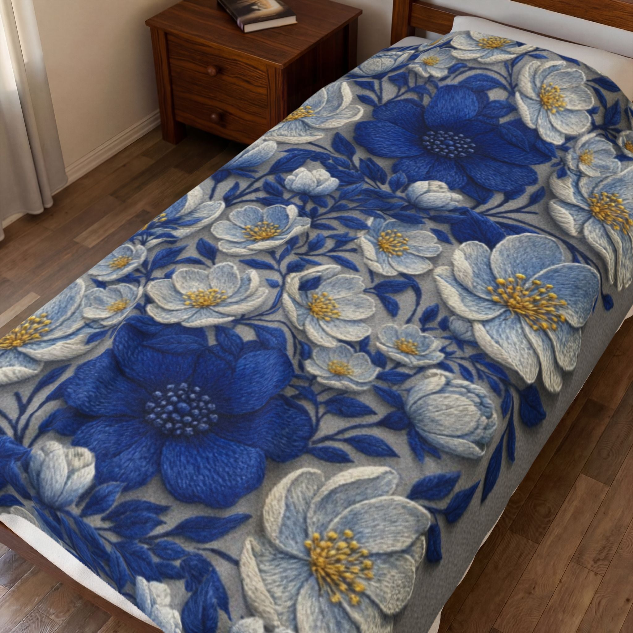 Denim Soul Indigo Floral Velveteen Blanket – Plush Throw for Bed & Sofa