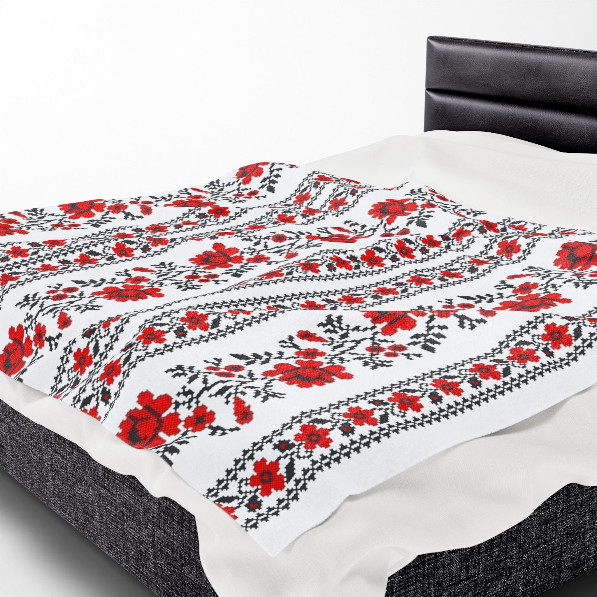 Red Rose Floral Pattern Velveteen Plush Blanket | Striped Botanical Throw